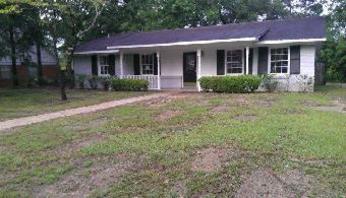  1054 Woodside Dr W, Mobile, AL photo