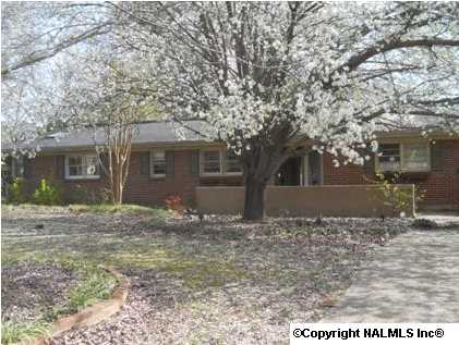  2320 Springdale Rd Se, Decatur, Alabama  photo