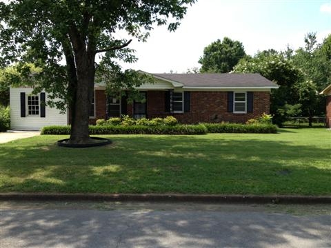  321 Larkwood Dr SW, Decatur, AL photo