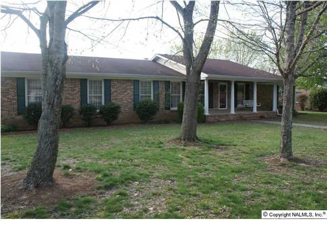  1201 Jackson Drive, Athens, AL photo