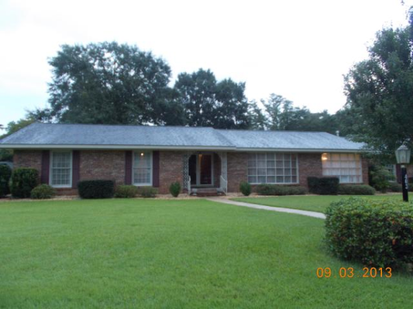  403 Pinecrest Drive, Dothan, AL photo