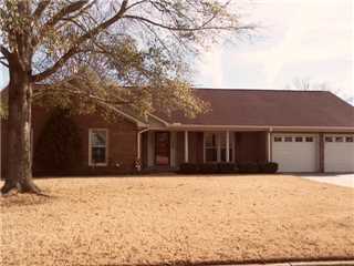  2225 Essex Drive, SW, Decatur, AL photo