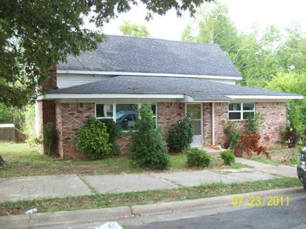  202 Rector St, Hot Springs National, AR photo