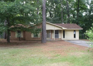  318 Tanglewood Dr, Monticello, AR photo