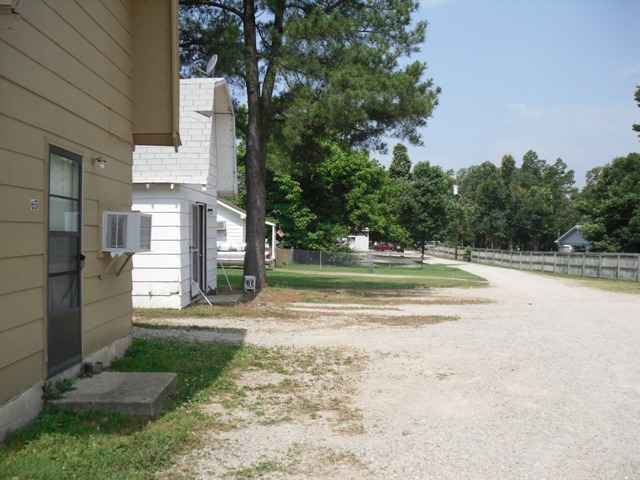  137 Cranfield Road, Mountain Home, AR photo