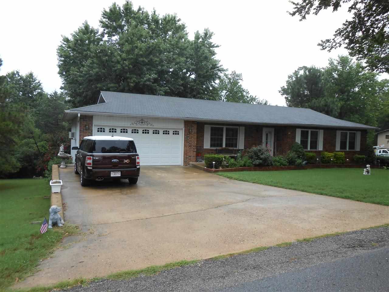  1120 Brookforest Drive Dr, Mountain Home, AR photo