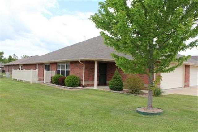  1211 Ozark Avenue, Mountain Home, AR photo