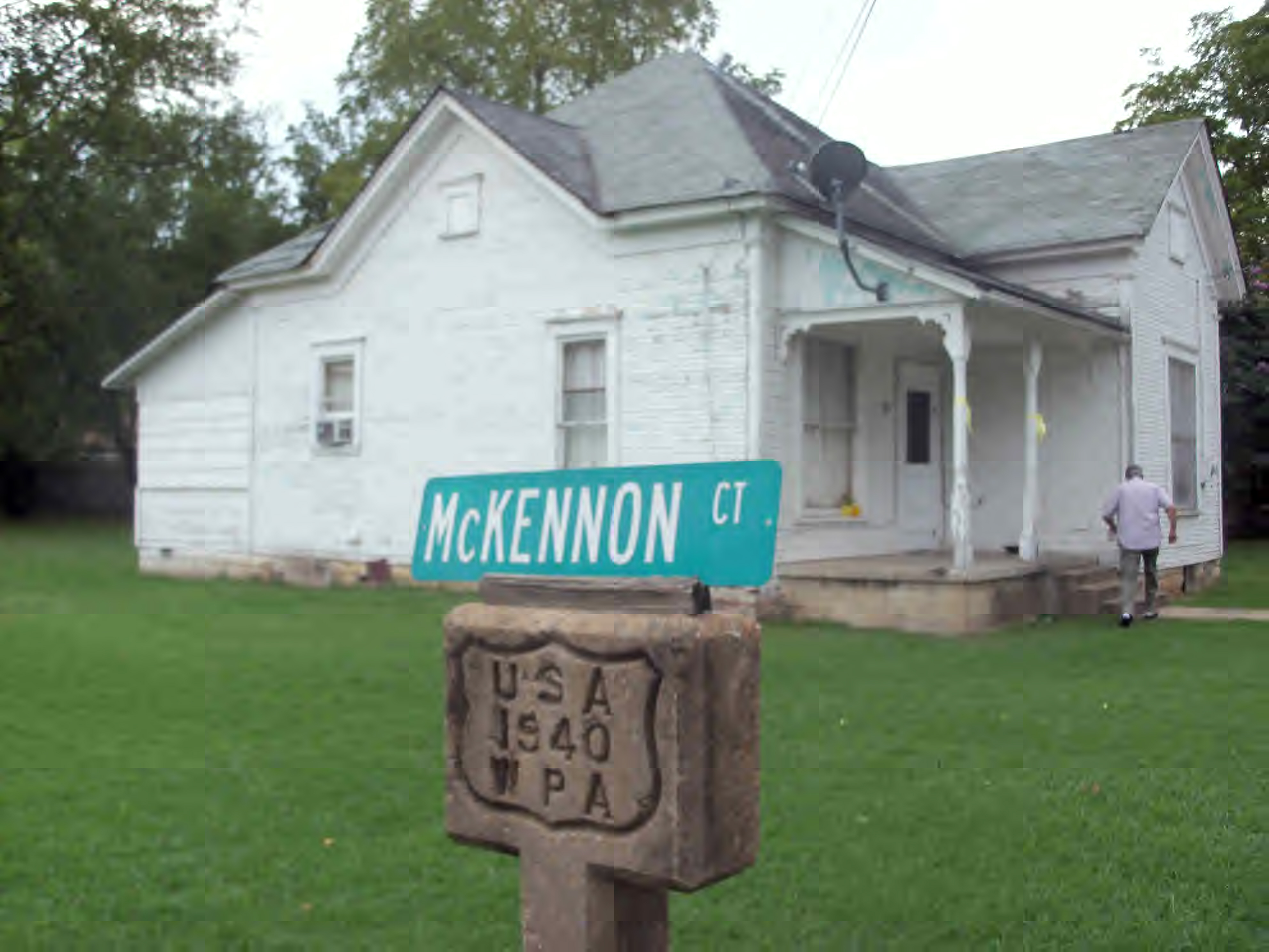  405 McKennon St, Clarksville, AR photo