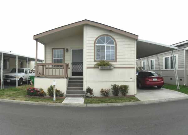  2396 Bourbon Dr, Hayward, CA photo