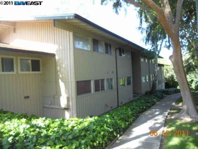  2930 Estates Ave #2, Pinole, CA photo