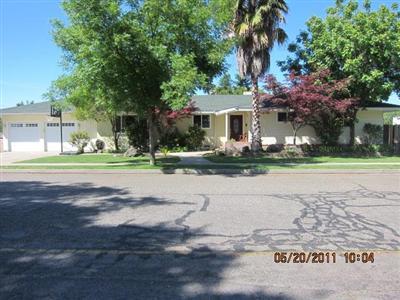  230 S 2nd St, Fowler, CA photo