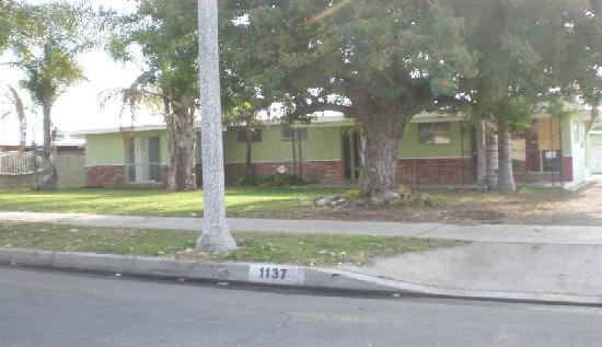  1137 W Berkeley Ct, Ontario, CA photo