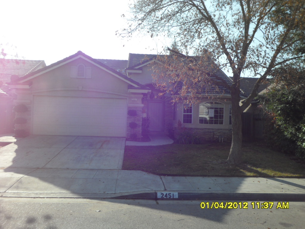  2451 East Fox Glen, Fresno, CA photo