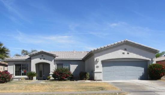  69622 Willow Lane, Cathedral City, CA photo