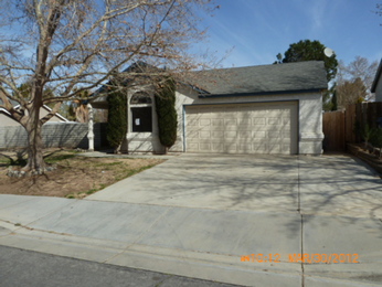  3811 Balmont St, Lancaster, CA photo