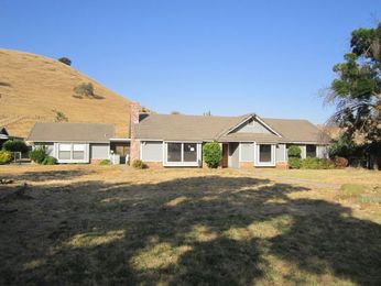  31695 Fritz Drive, Exeter, CA photo