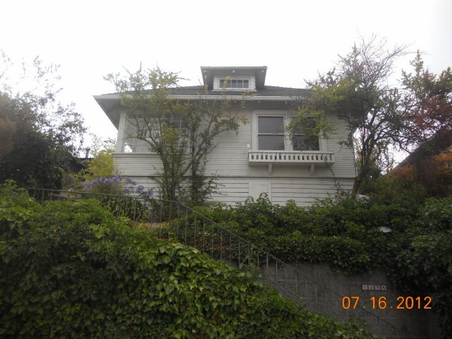  5394 Bryant Avenue, Oakland, CA photo