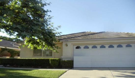  7110 Rouge River Dr, Bakersfield, CA photo