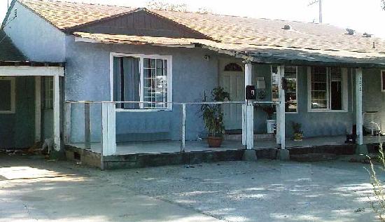  326 W Alvin Ave, Santa Maria, CA photo