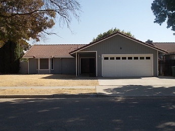  208 Sweetwater Court, Merced, CA photo