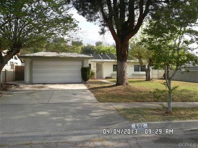  682 Sequoia St, San Bernardino, California  photo