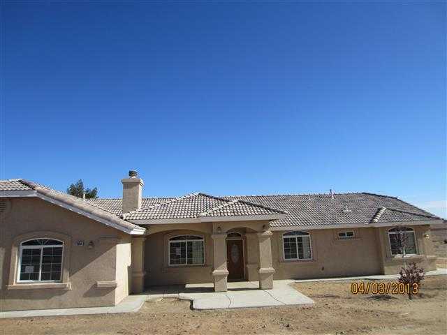  16814 Eucalyptus St, Hesperia, California  photo