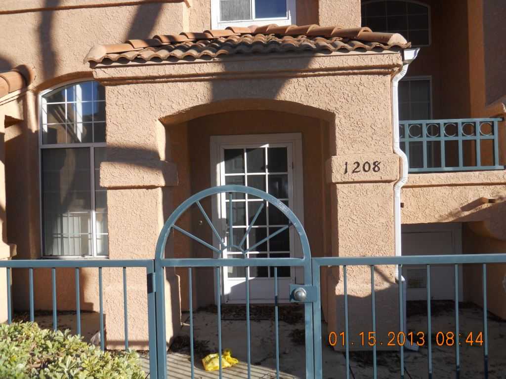  1208 Nautical Way # 10, Oxnard, California  photo