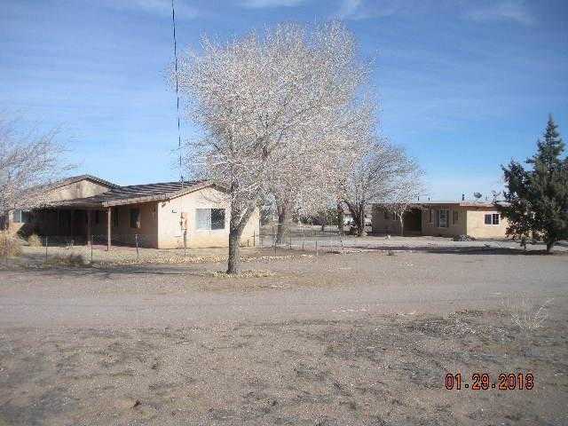  10740 Smoke Tree Rd, Hesperia, California  photo