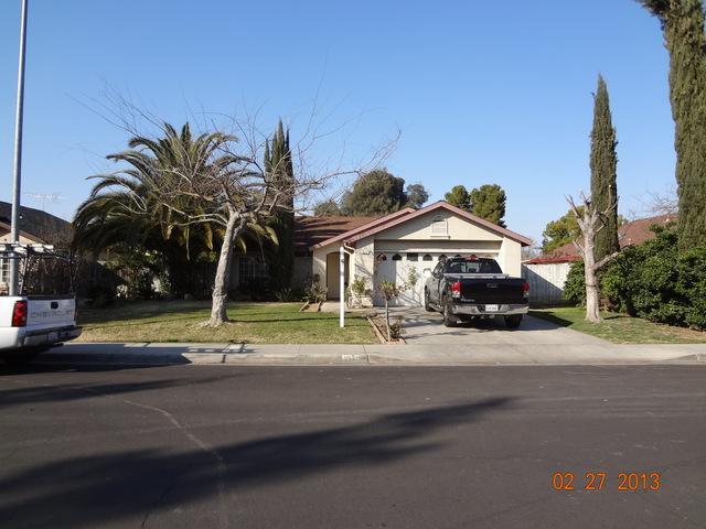  1070 E Carob Ave, Reedley, California  photo