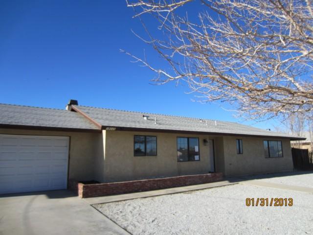  19045 Vine St, Hesperia, California  photo