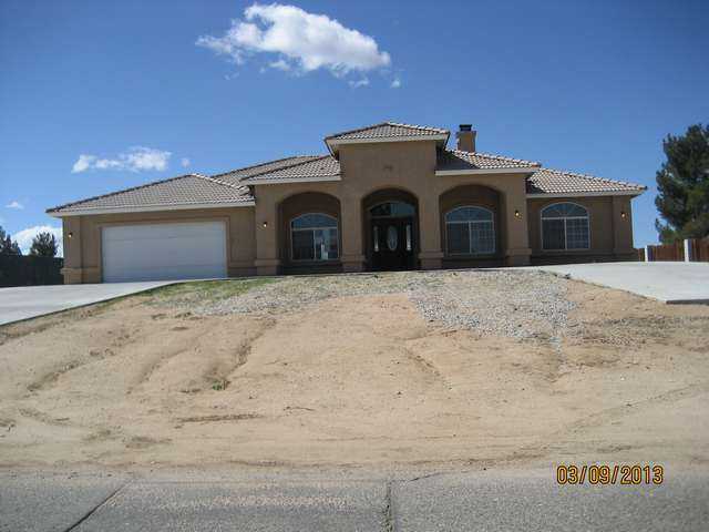  7732 Kingston Ave, Hesperia, California  photo