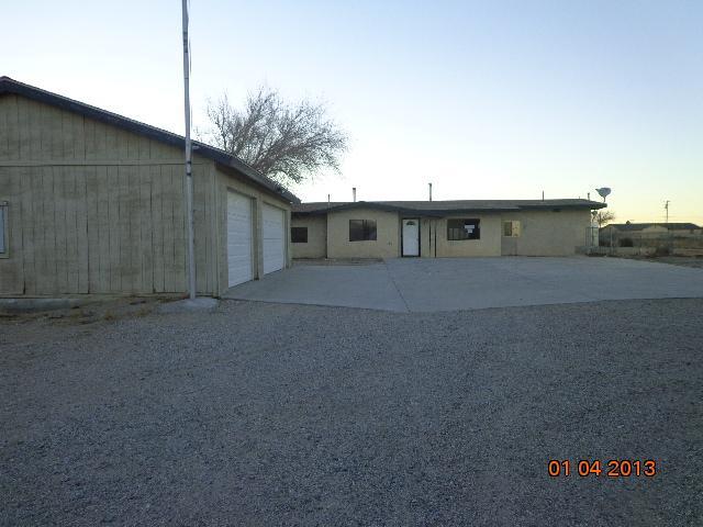  10372 6th Ave, Hesperia, California  photo