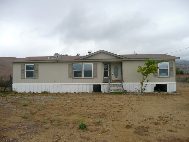  20171 Mountain View Drive, Tehachapi, CA photo