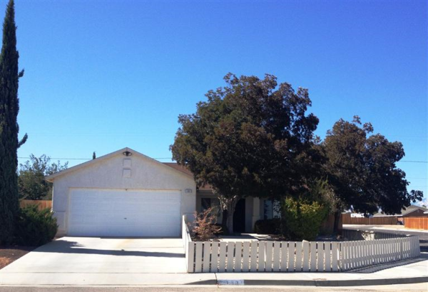  1301 South Yorktown St, Ridgecrest, CA photo