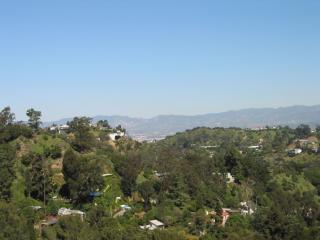  2023 Cyprean Dr., Hollywood Hills, CA photo