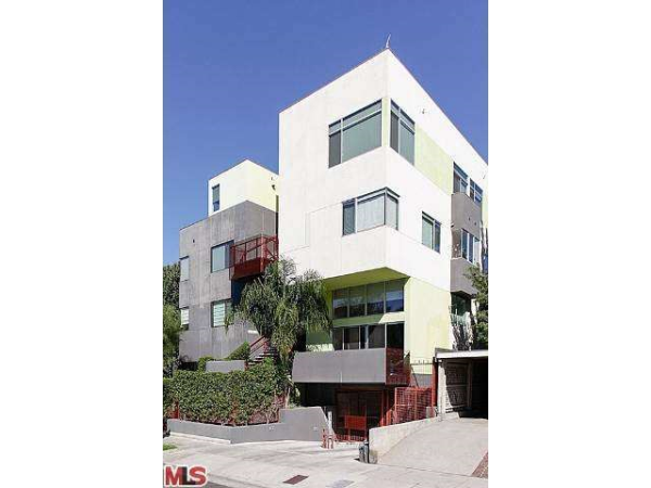  1200 N Sweetzer Ave #4, West Hollywood, CA photo