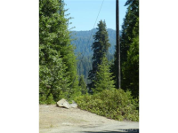 7691 Forest Dr, Fish Camp, CA 93623