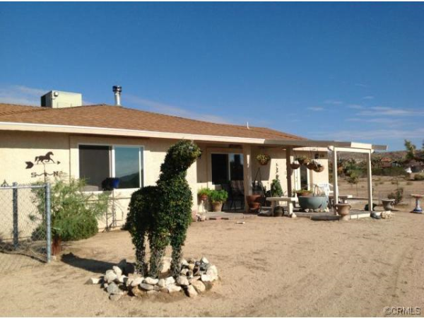  60085 Security Drive, Yucca Valley, CA photo