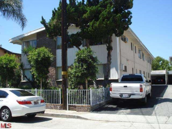  5115 Denny Ave, North Hollywood, CA photo