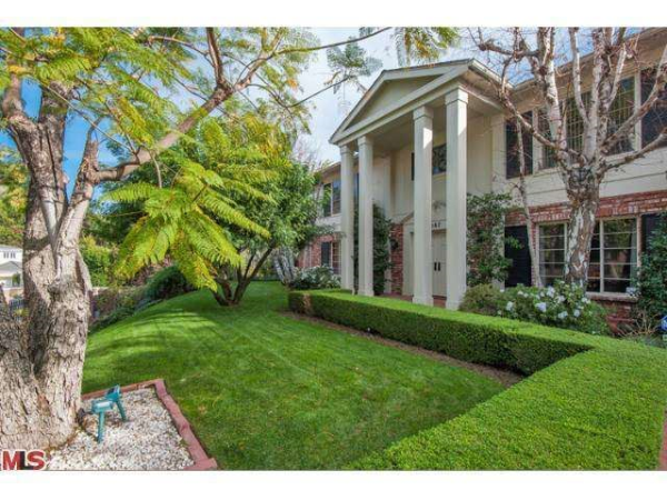  3087 Deep Canyon Dr, Beverly Hills, CA photo