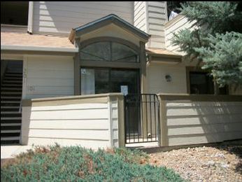  942 S Walden St #101, Aurora, CO photo