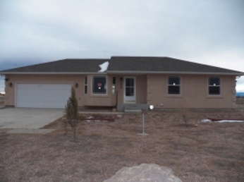  690 East Marigold Drive, Pueblo, CO photo