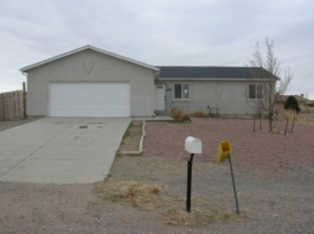  876 S Knox Dr, Pueblo, CO photo