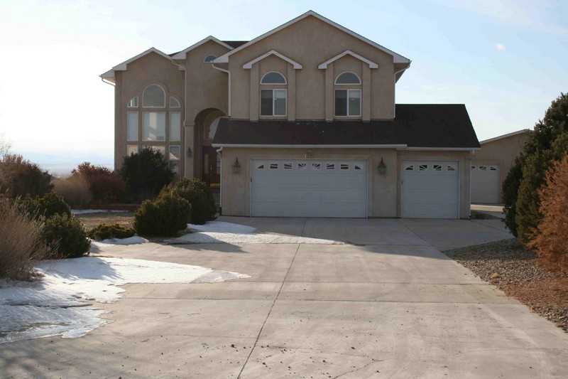  1329 S Scarsboro Ct, Pueblo West, Colorado  photo