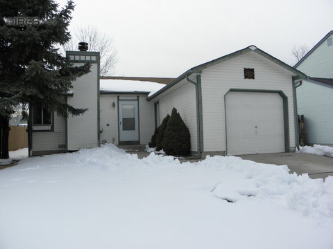  2122 Hackberry Cir, Longmont, Colorado  photo