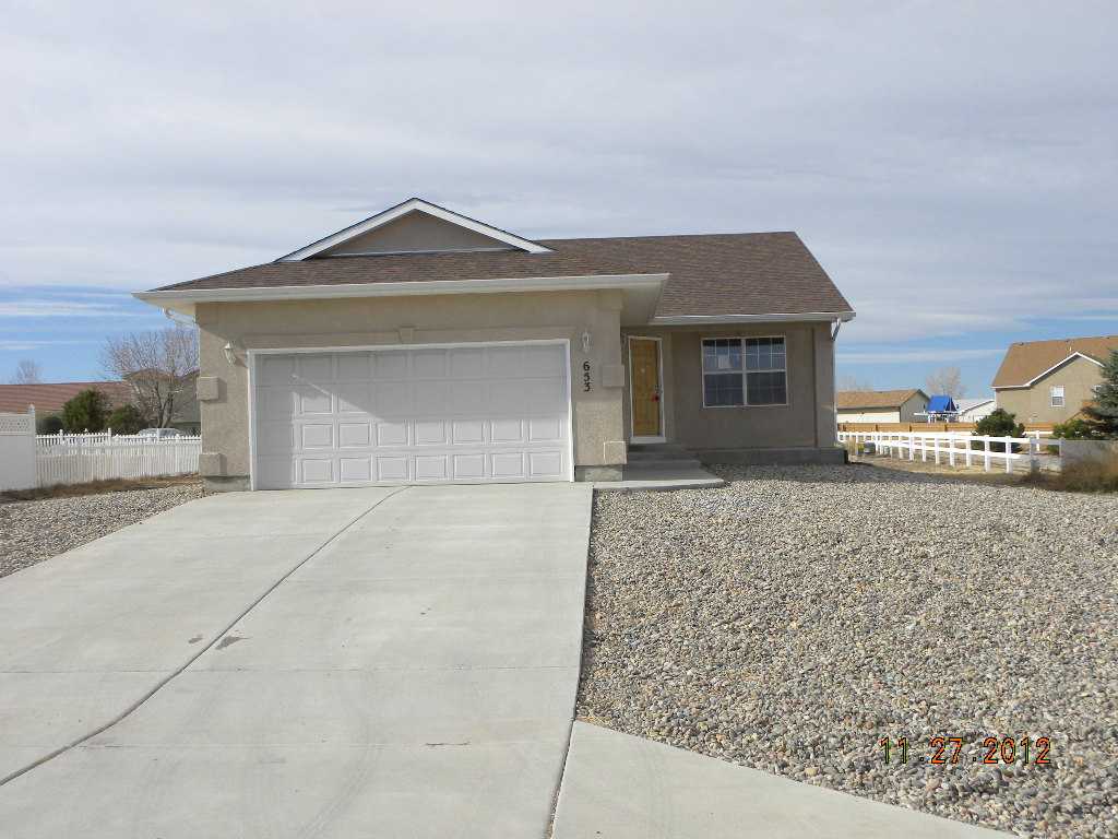  653 S Bond Dr, Pueblo West, Colorado  photo