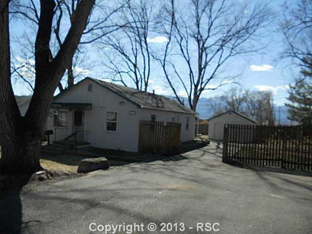  1830 Mcarthur Ave, Colorado Springs, Colorado  photo