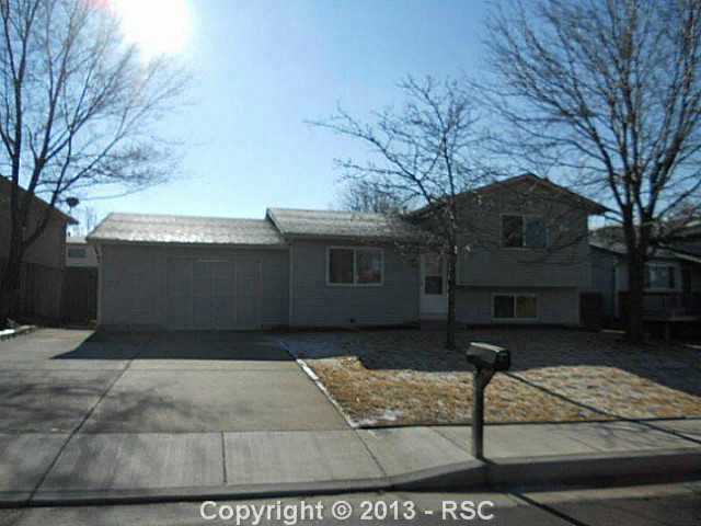  7225 Grand Valley Dr, Colorado Springs, Colorado  photo