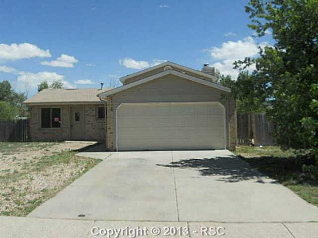  1173 Jet Wing Dr, Colorado Springs, Colorado  photo