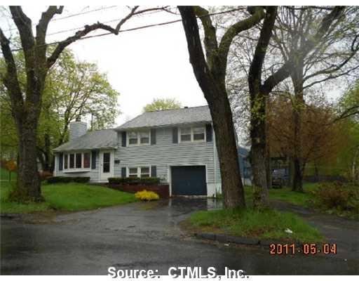  17 Woodmont Rd, West Haven, CT photo